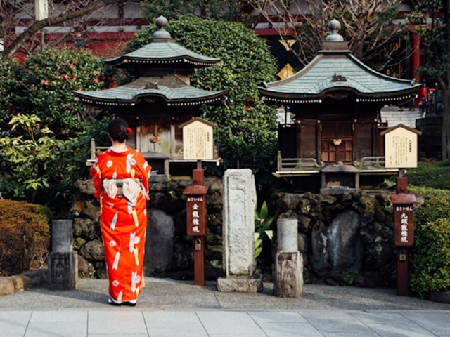 「神社の秘密」。本当の神様と表向き祀られている神様が違うことも